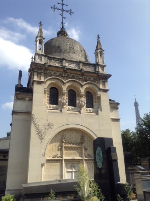 Marie Baskirtseff's mausoleum: Moscow on the Seine. Photo by Joan Schenkar.