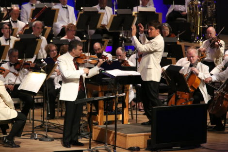 Violinist Gil Shaham, with Keith Lockhart conducting, played the theme from 'Schindler's List.'