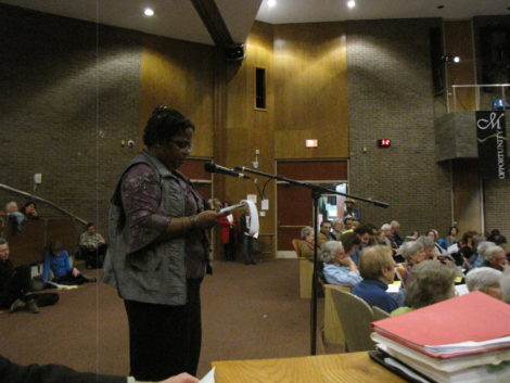 Multicultural BRIDGE Executive Director Gwen VanSant reading her statement in support of the Trust Policy. Photo: David Scribner