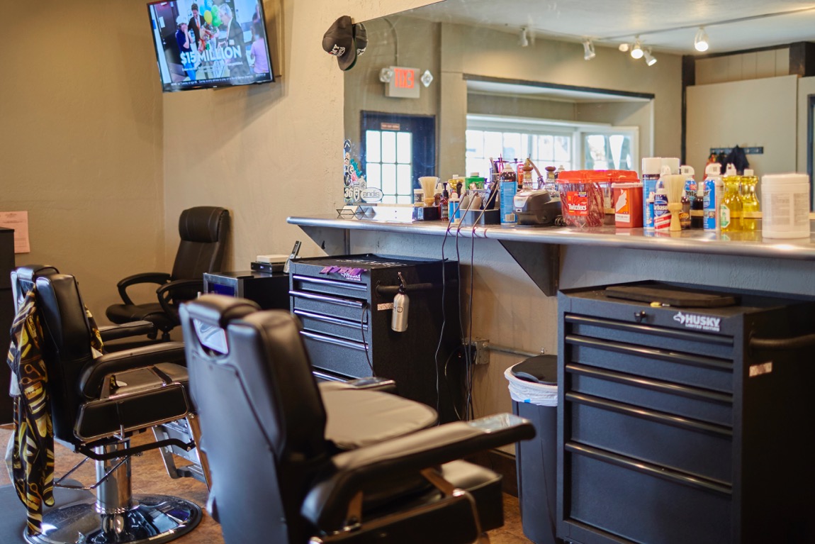 Former Sim’s employee opens his own barber shop on Railroad Street