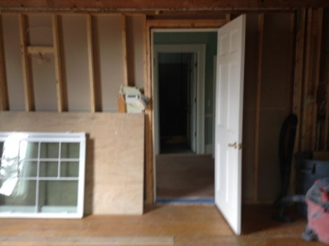 Bedroom before. Photo: Jennifer Owen