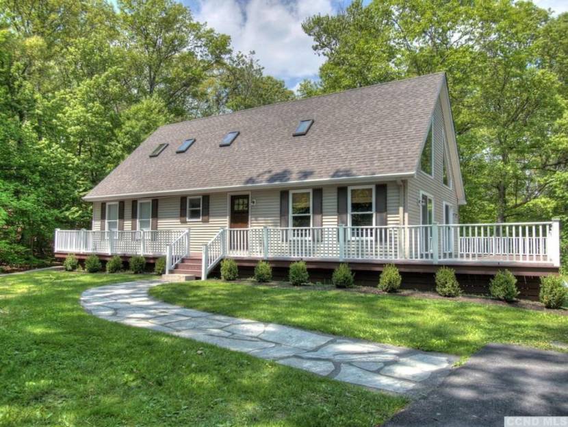 Over the Border: N.Y. State Properties