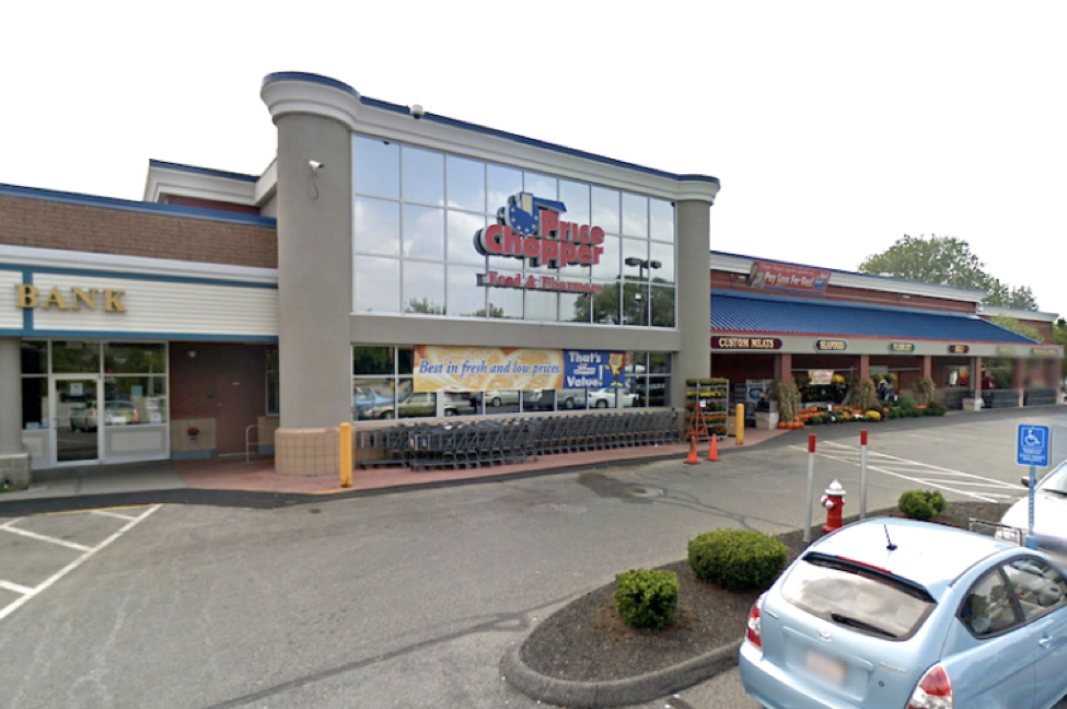 Select Board discusses Price Chopper liquor license appeal in executive