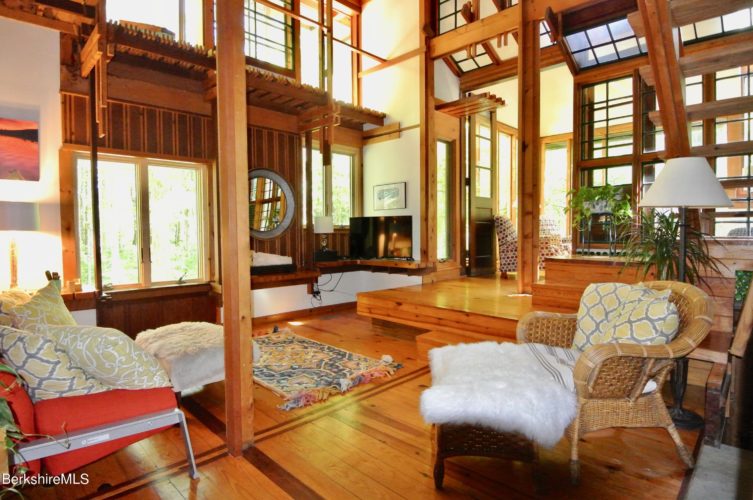 Private beach access on Stockbridge Bowl Walk to Tanglewood The