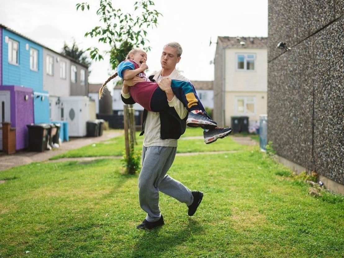 FILM REVIEW: 'Scrapper' directed by Charlotte Regan - The Berkshire Edge